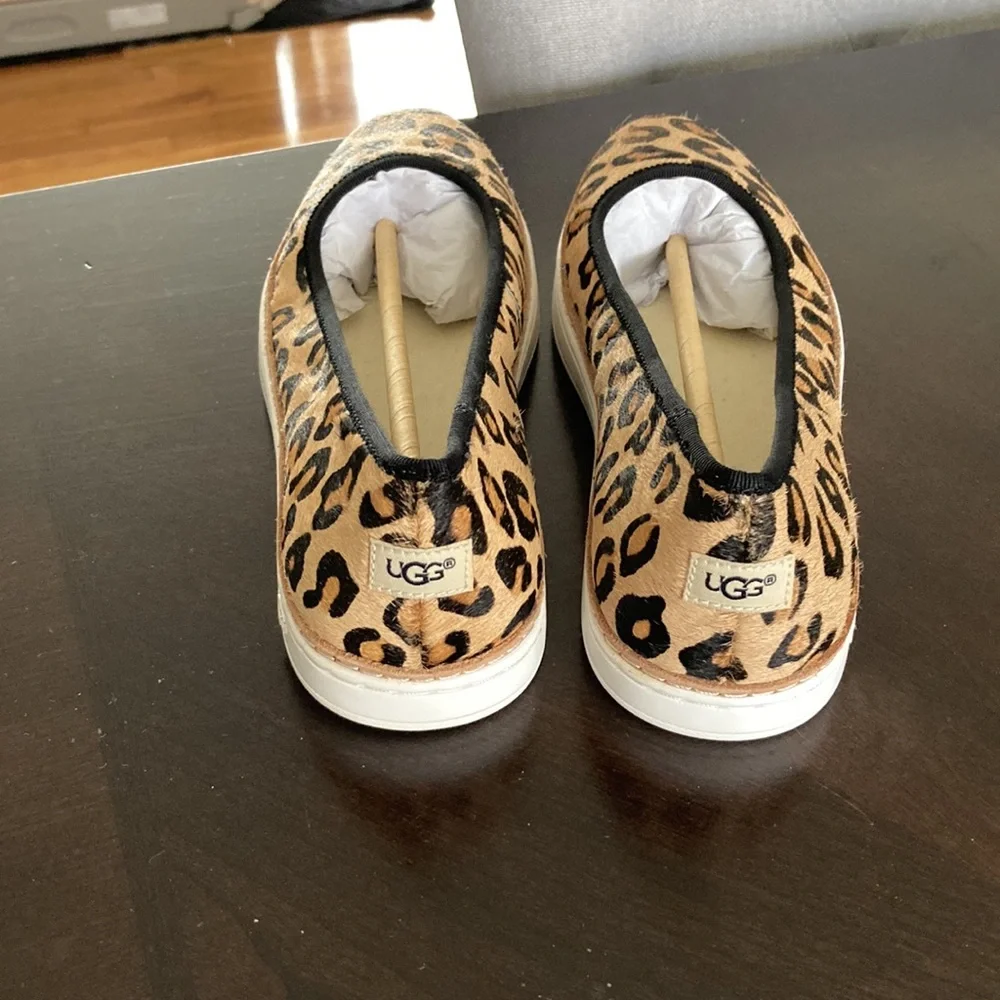UGG leopard print pony hair flats, size US 7.5 - Picture 3 of 12